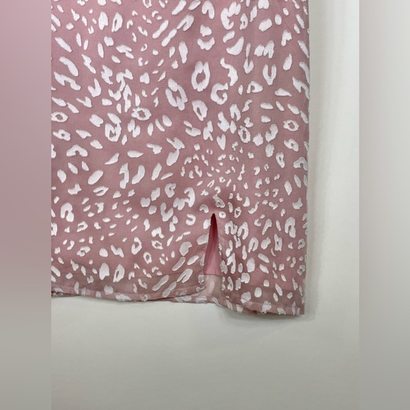 LE LIS Pink Cheetah Print Mini Dress - Medium - Picture 2 of 6